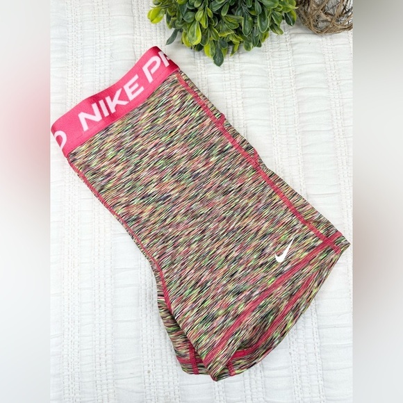 Nike Women's Pro 3" Spacedye Shorts in Multi Size Medium - Picture 3 of 8